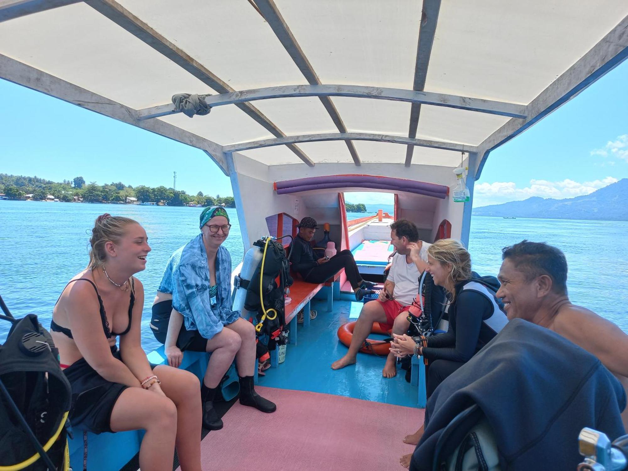 4 Sisters Divers Bunaken Bagian luar foto
