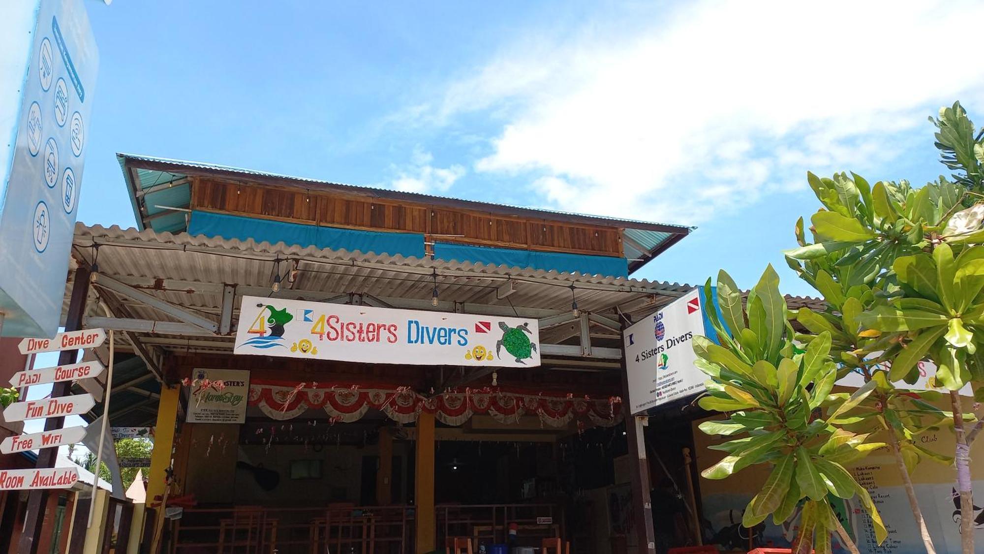 4 Sisters Divers Bunaken Bagian luar foto