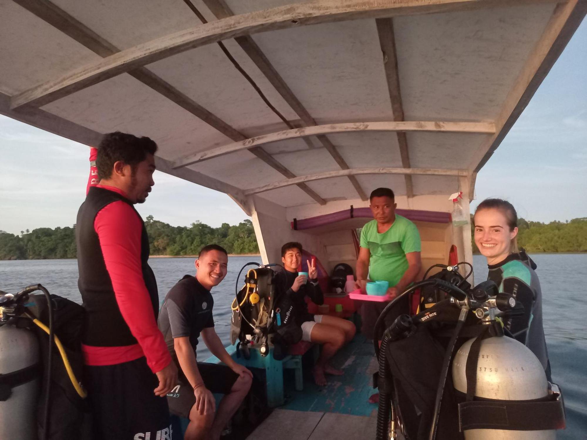 4 Sisters Divers Bunaken Bagian luar foto