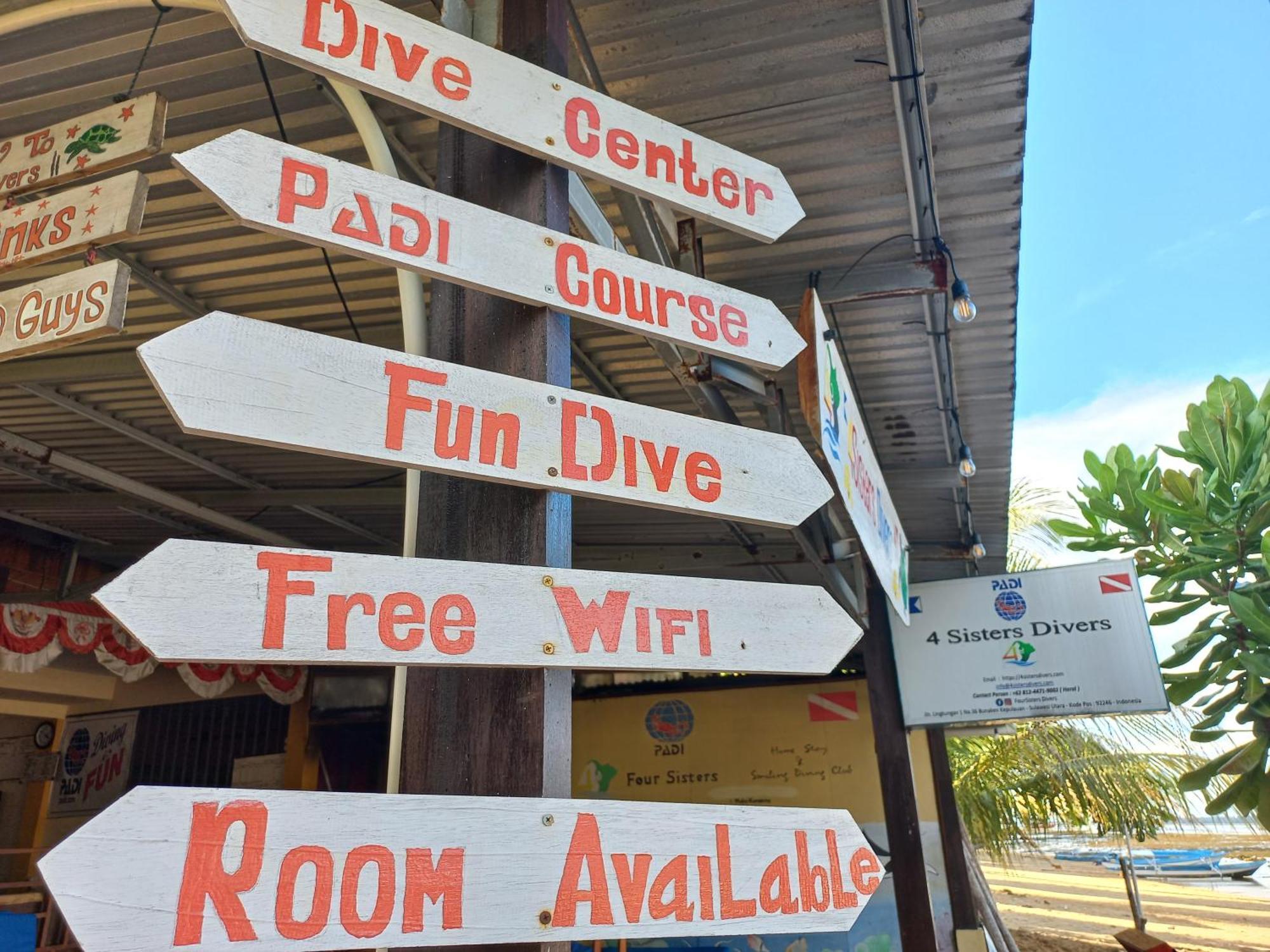 4 Sisters Divers Bunaken Bagian luar foto