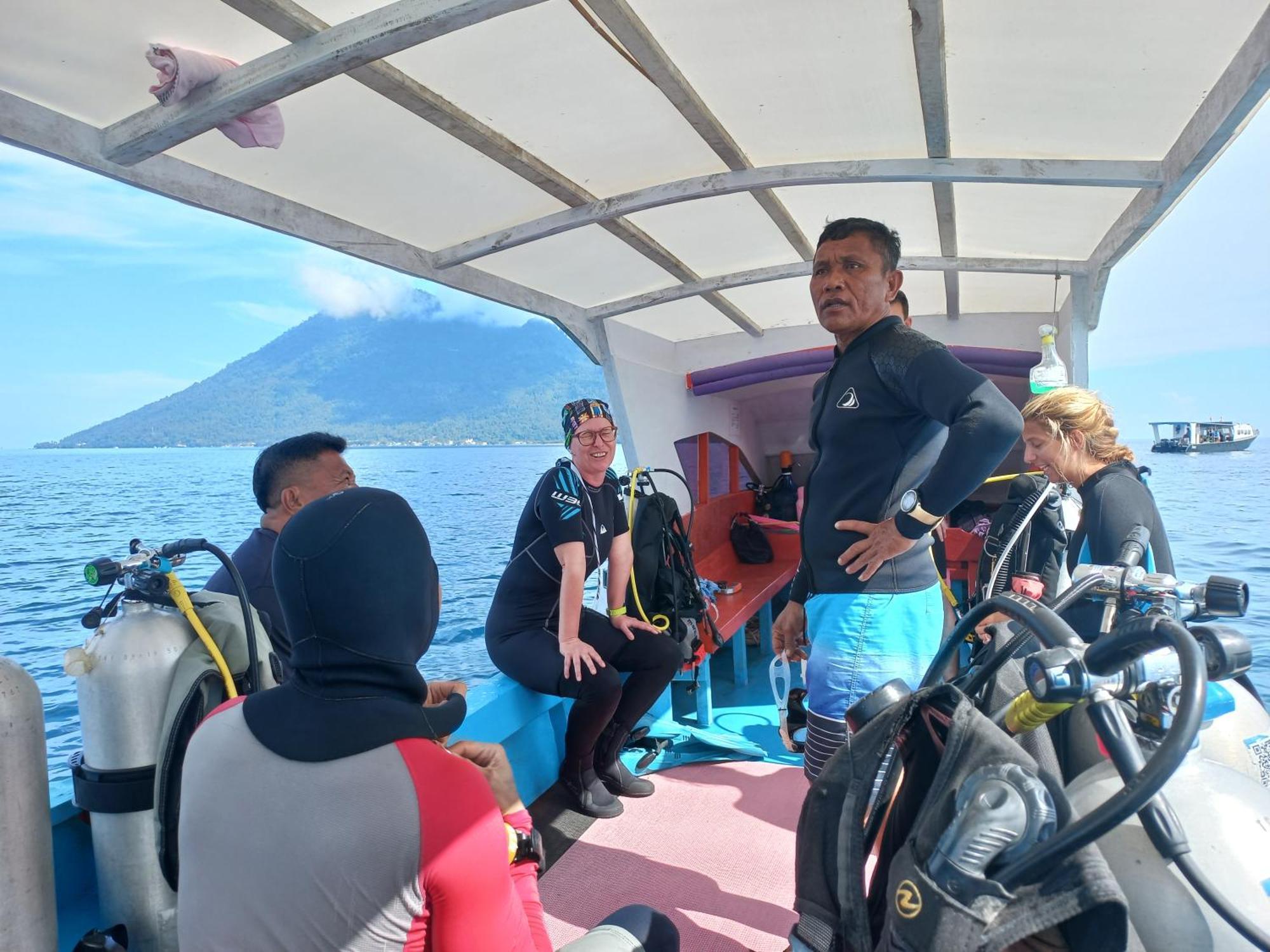 4 Sisters Divers Bunaken Bagian luar foto