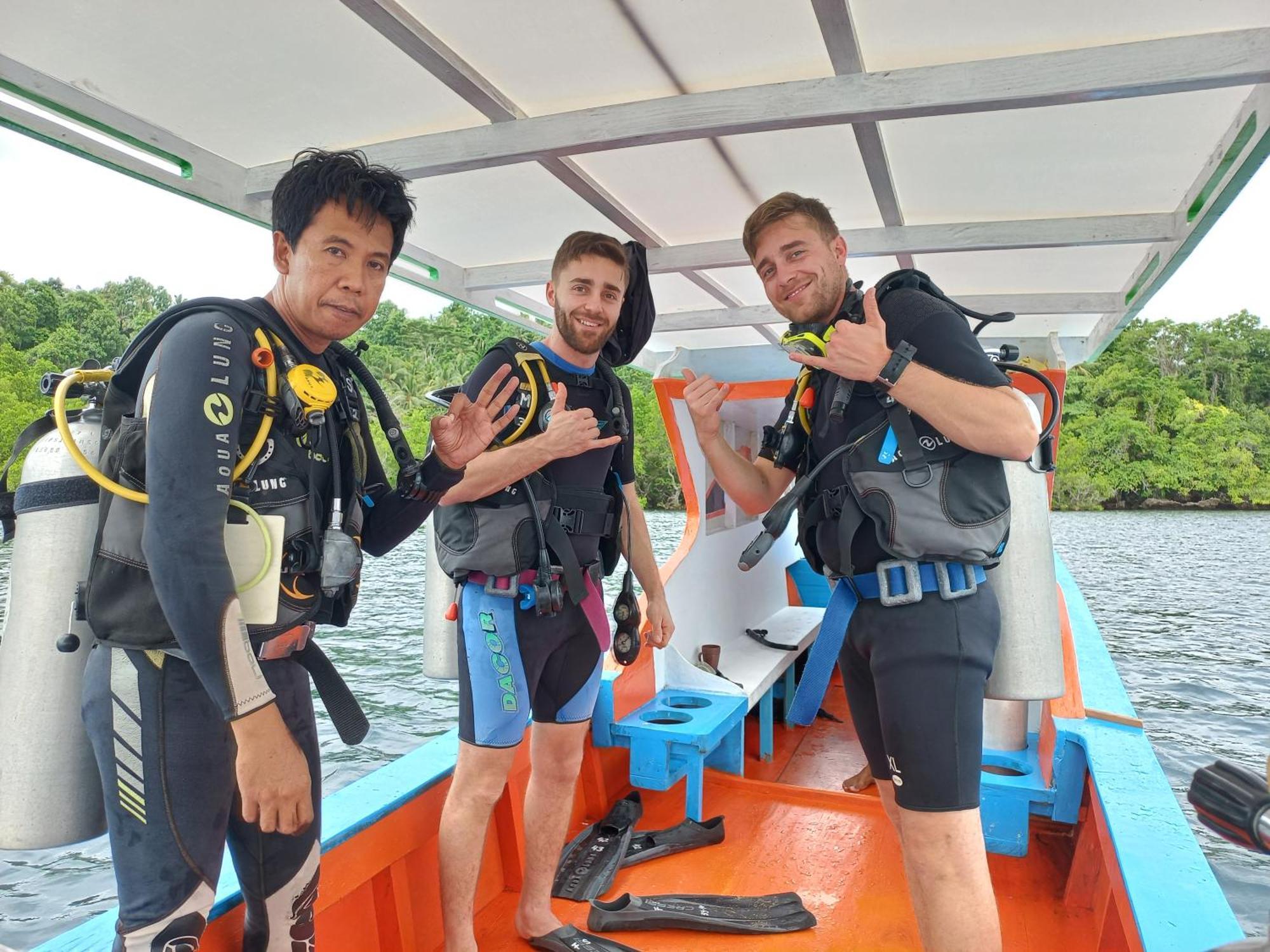 4 Sisters Divers Bunaken Bagian luar foto
